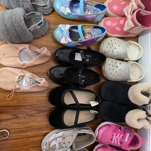 Toddler girl shoes size 9.
